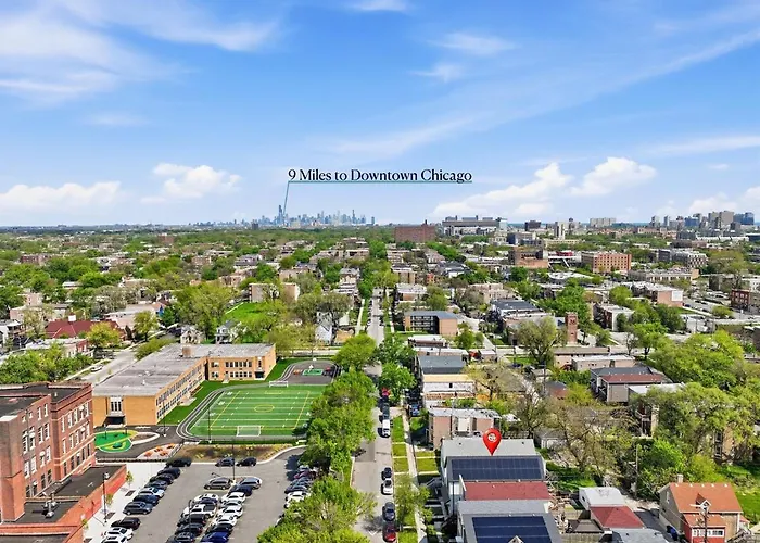 Black Gallery Solar 2br Woodlawn * Chicago